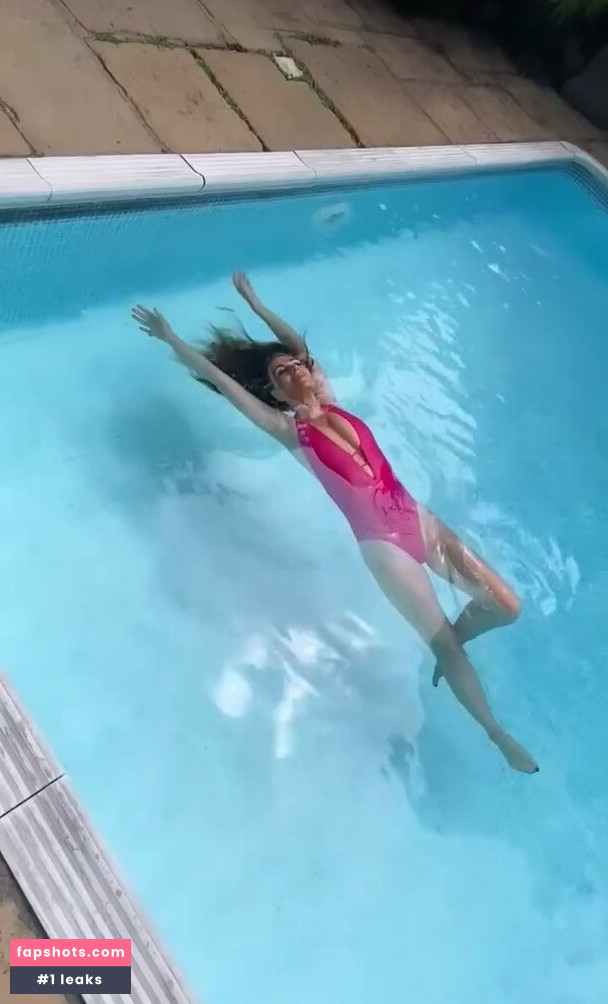 Elizabeth Hurley gallery photo #701