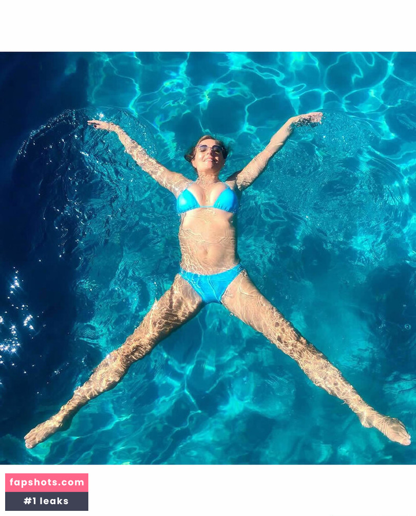 Elizabeth Hurley gallery photo #833