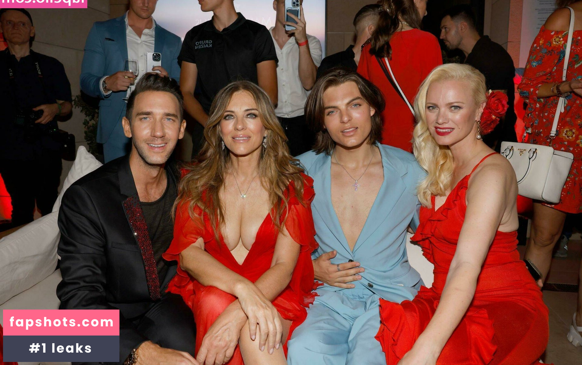 Elizabeth Hurley gallery photo #864