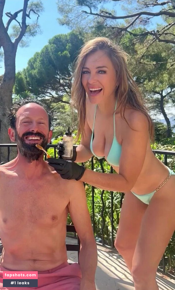 Elizabeth Hurley gallery photo #890