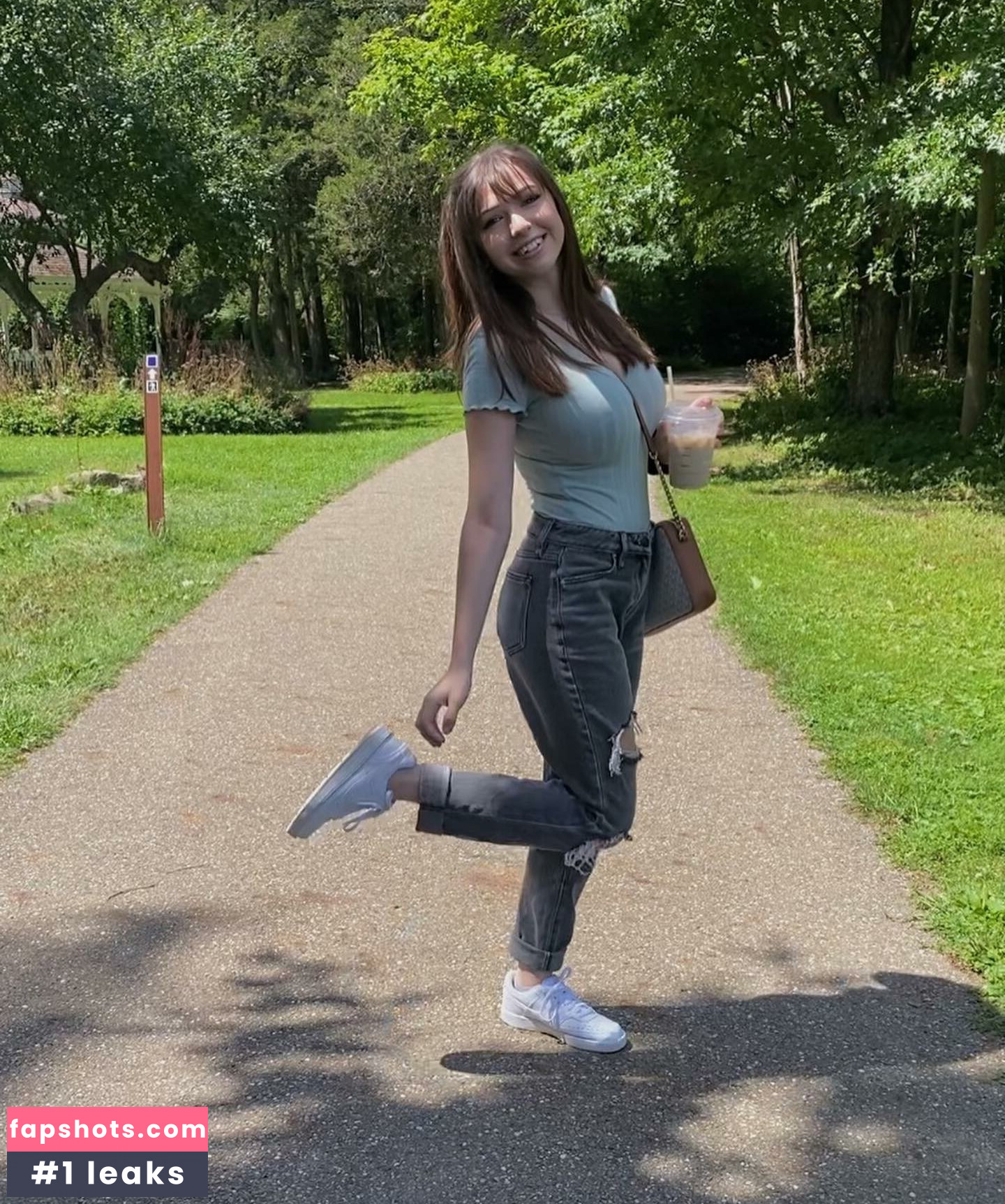 Elizabeth Louvis Nude Leaks OnlyFans Photos #4 - LeakJerk