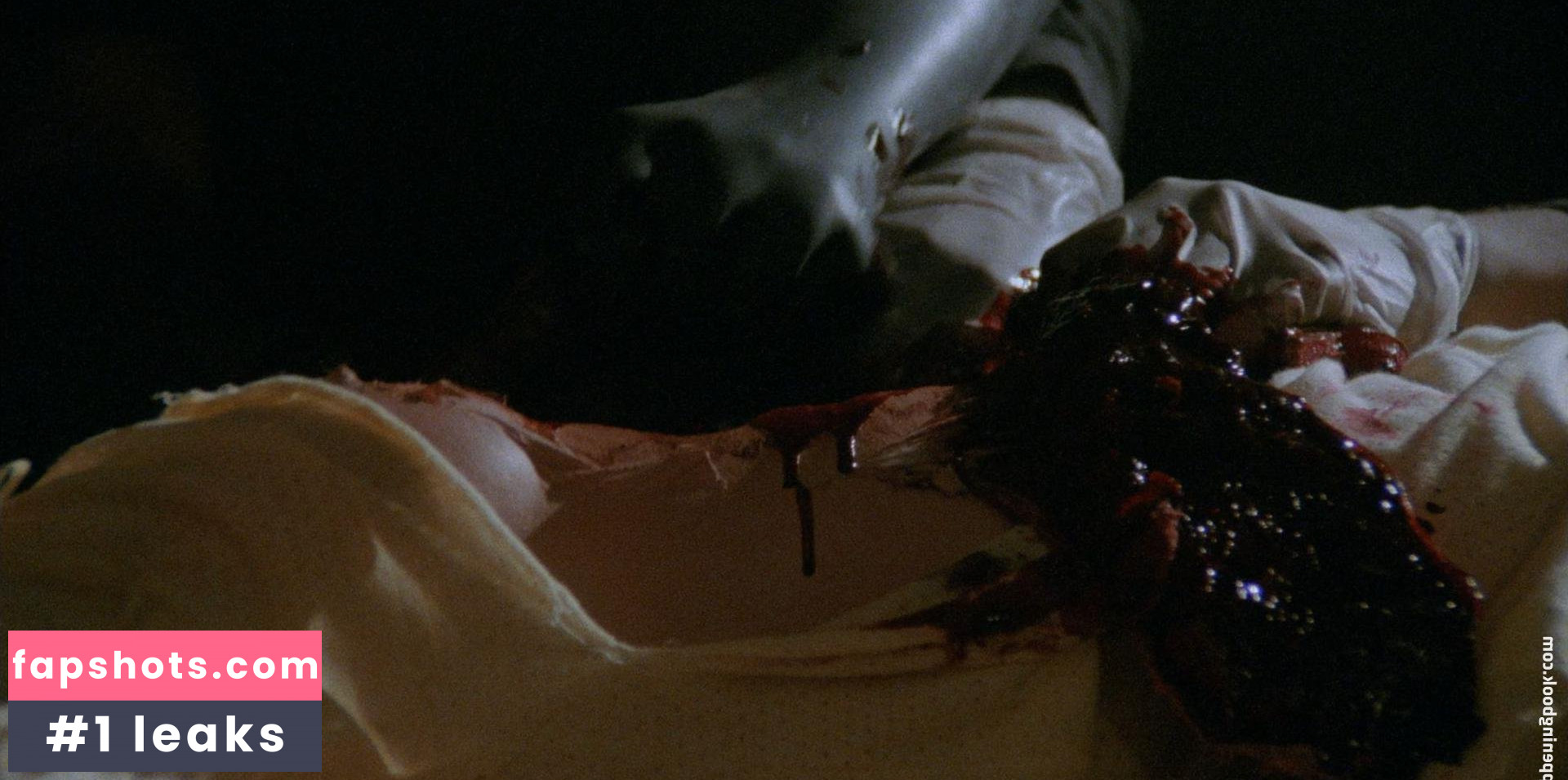 Elizabeth Manninio nude babe gallery