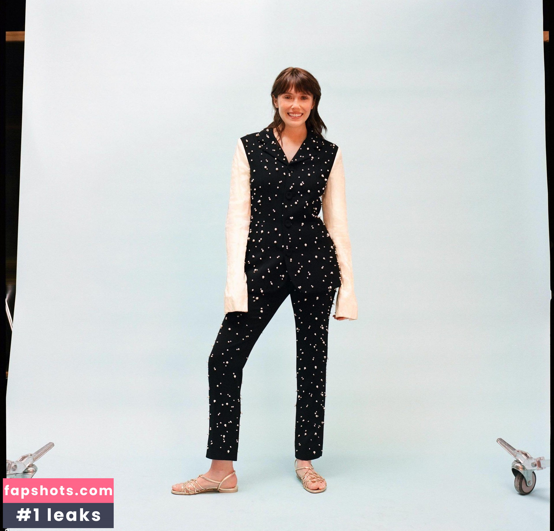 Elizabeth Olsen Nude Leaks OnlyFans Photos #1002 - LeakJerk