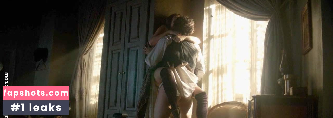 Elizabeth Olsen Nude Leaks OnlyFans Photos #1043 - LeakJerk