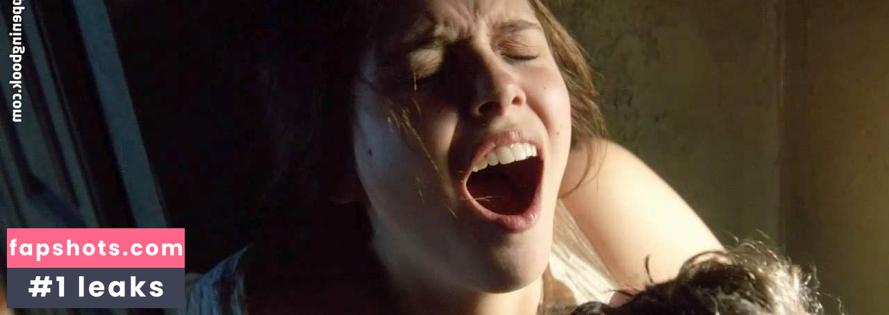 Elizabeth Olsen Nude Leaks OnlyFans Photos #1044 - LeakJerk