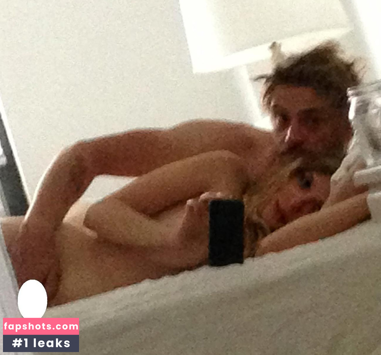 Elizabeth Olsen Nude Leaks OnlyFans Photos #1085 - LeakJerk