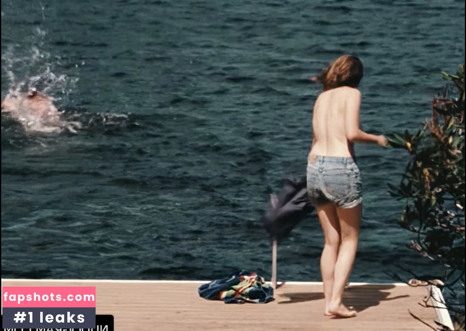 Elizabeth Olsen Nude Leaks OnlyFans Photos #1101 - LeakJerk