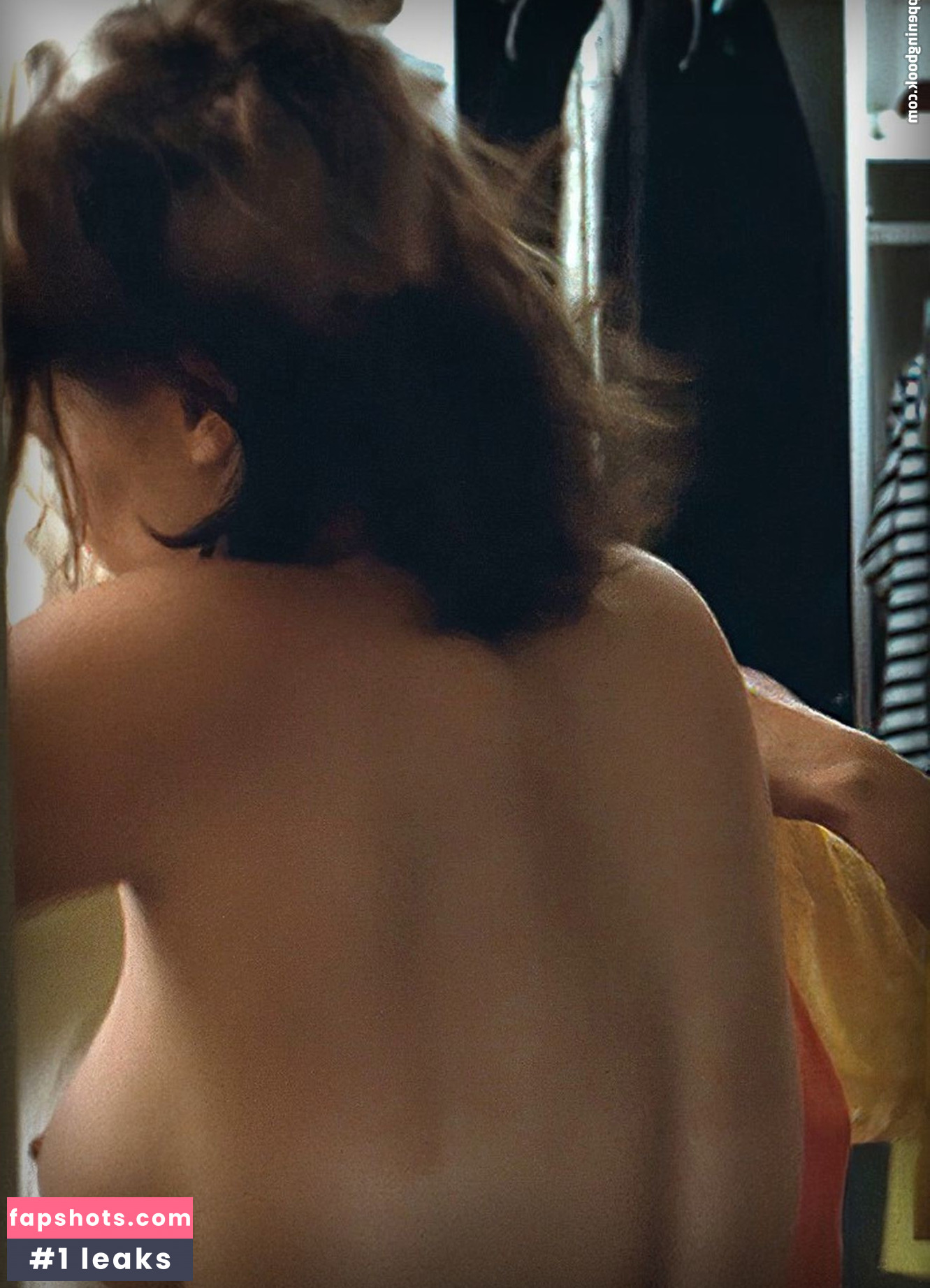 Elizabeth Olsen Nude Leaks OnlyFans Photos #1109 - LeakJerk