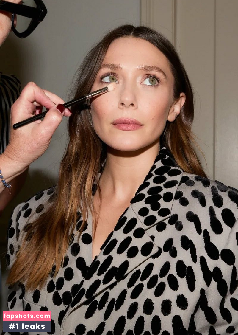 Elizabeth Olsen Nahé úniky fotek pouze od fanoušků #136 - Fapshots