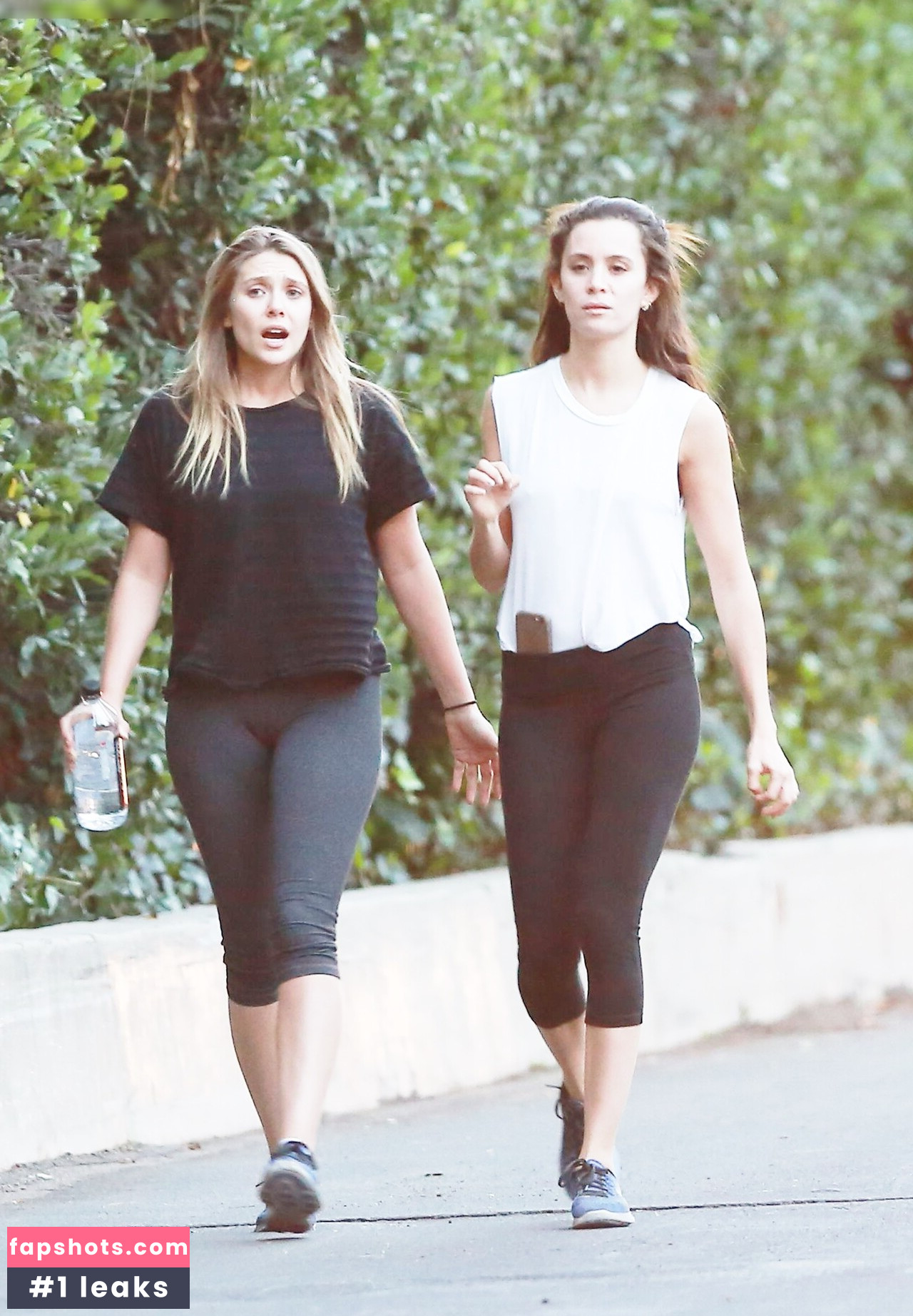 Elizabeth Olsen Nahé úniky fotek pouze od fanoušků #291 - Fapshots