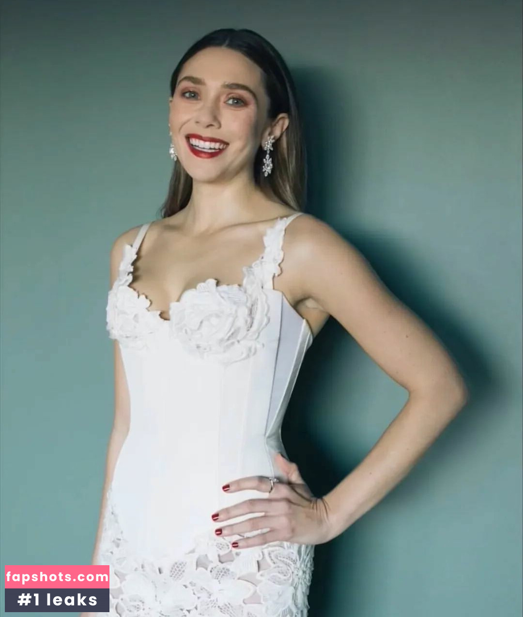 Elizabeth Olsen Nude Leaks OnlyFans Photos #323 - LeakJerk