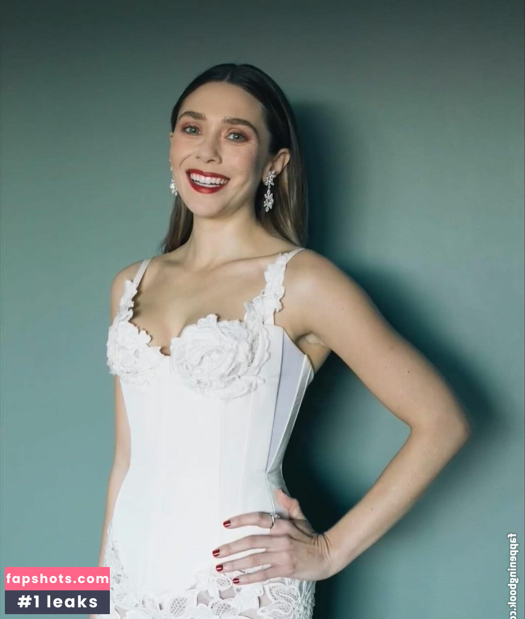 Elizabeth Olsen Nude Leaks OnlyFans Photos #326 - LeakJerk