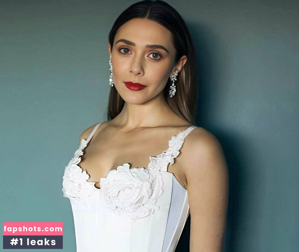 Elizabeth Olsen Nude Leaks OnlyFans Photos #350 - LeakJerk