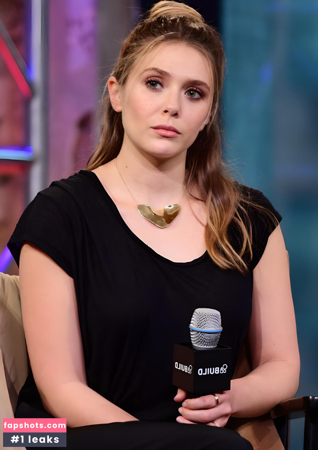 Elizabeth Olsen Nude Leaks OnlyFans Photos #378 - LeakJerk