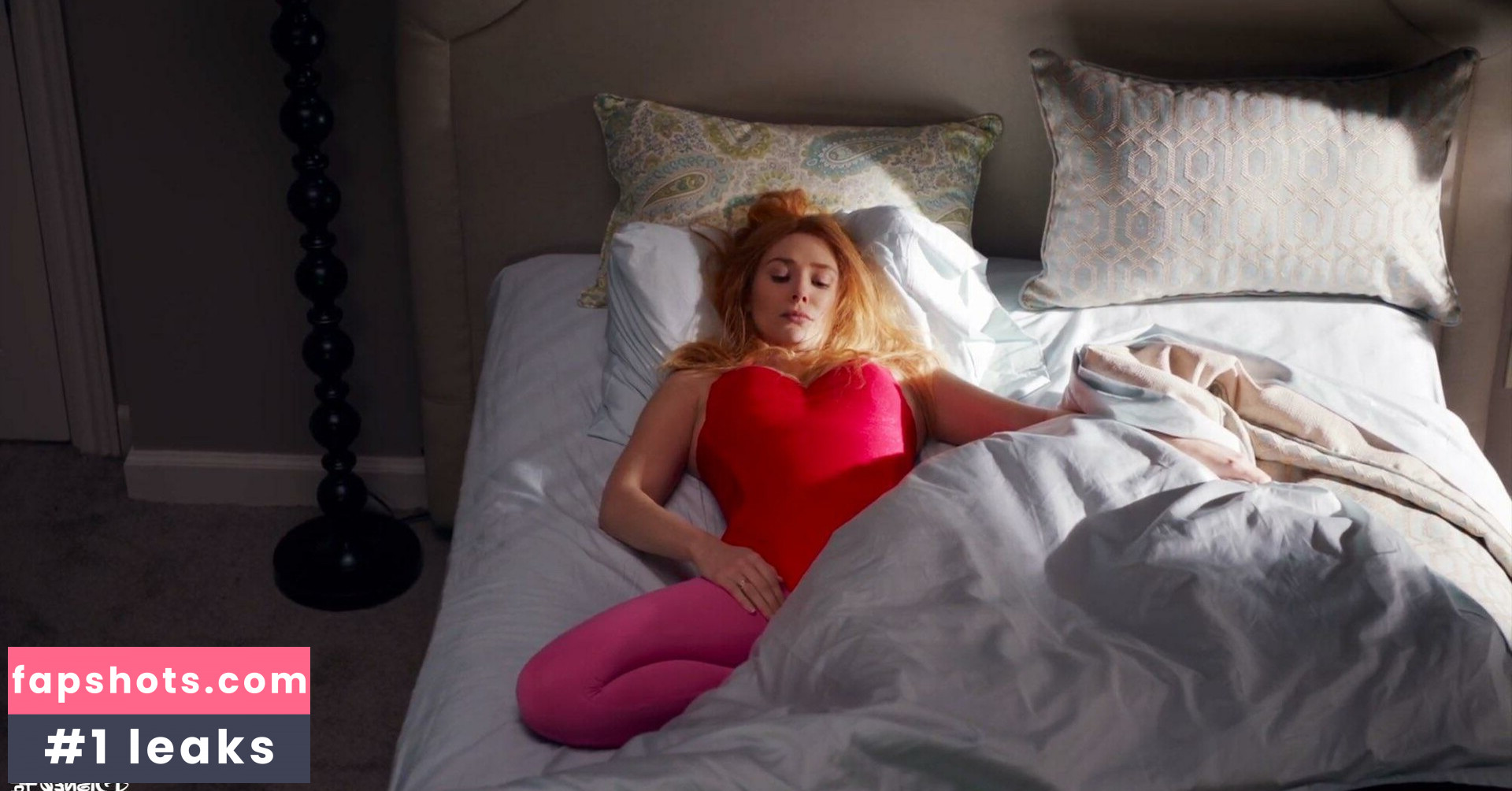 Elizabeth Olsen Nude Leaks OnlyFans Photos #389 - LeakJerk