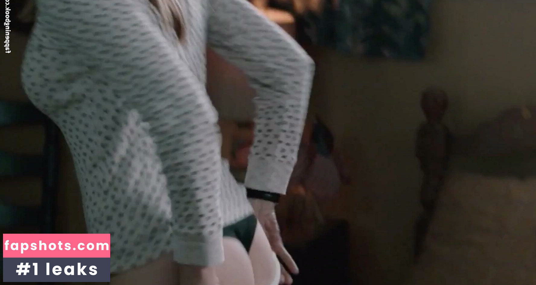 Elizabeth Olsen Nude Leaks OnlyFans Photos #391 - LeakJerk