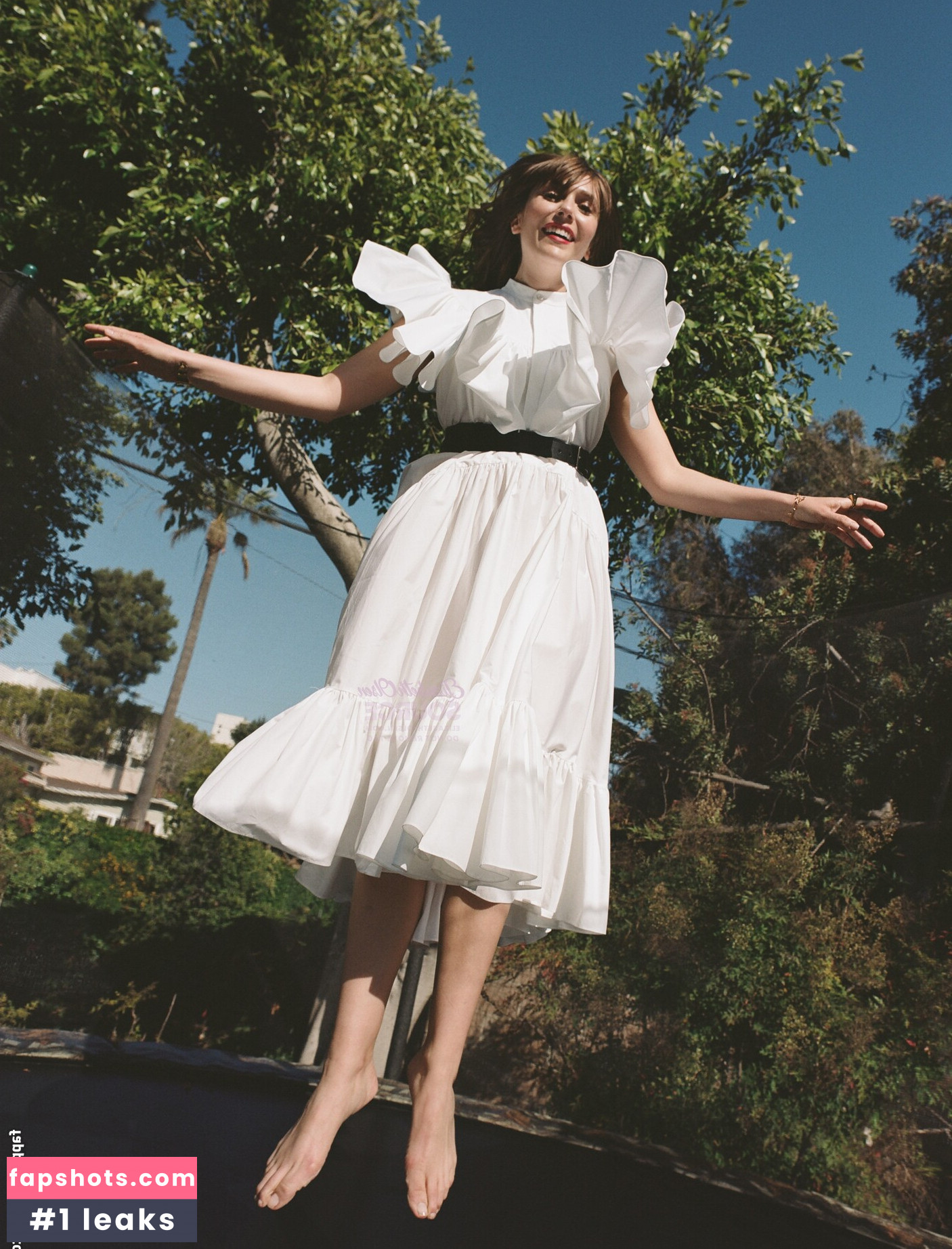 Elizabeth Olsen Nude Leaks OnlyFans Photos #400 - LeakJerk