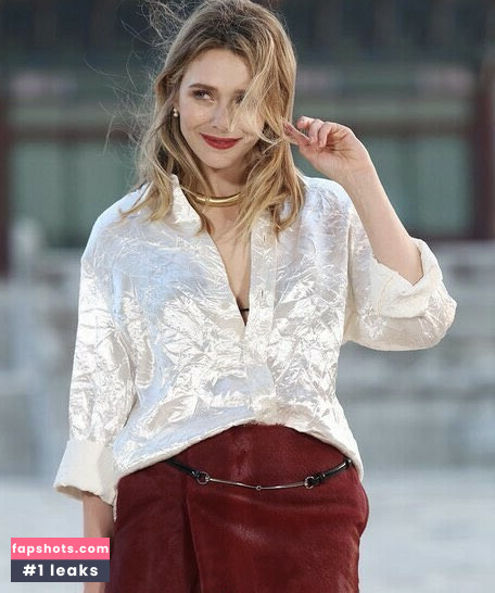 Elizabeth Olsen Nude Leaks OnlyFans Photos #471 - LeakJerk
