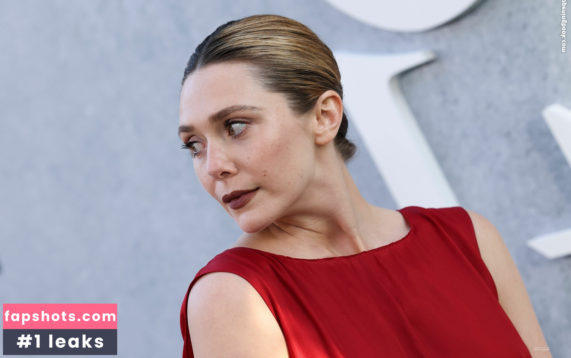 Elizabeth Olsen Nude Leaks OnlyFans Photos #534 - LeakJerk