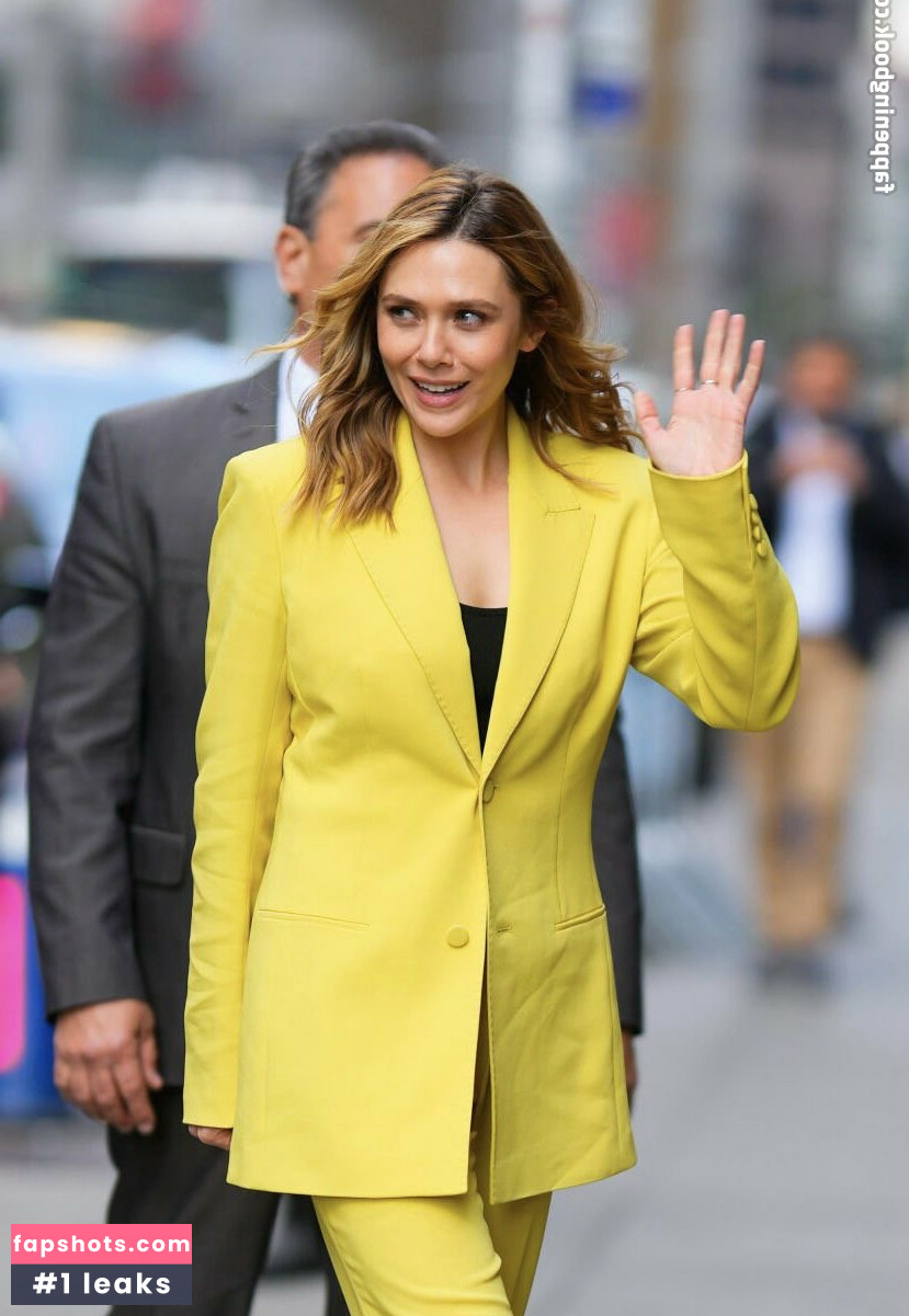 Elizabeth Olsen Nude Leaks OnlyFans Photos #590 - LeakJerk