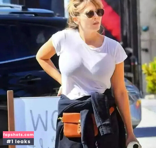 Elizabeth Olsen Nude Leaks OnlyFans Photos #623 - LeakJerk
