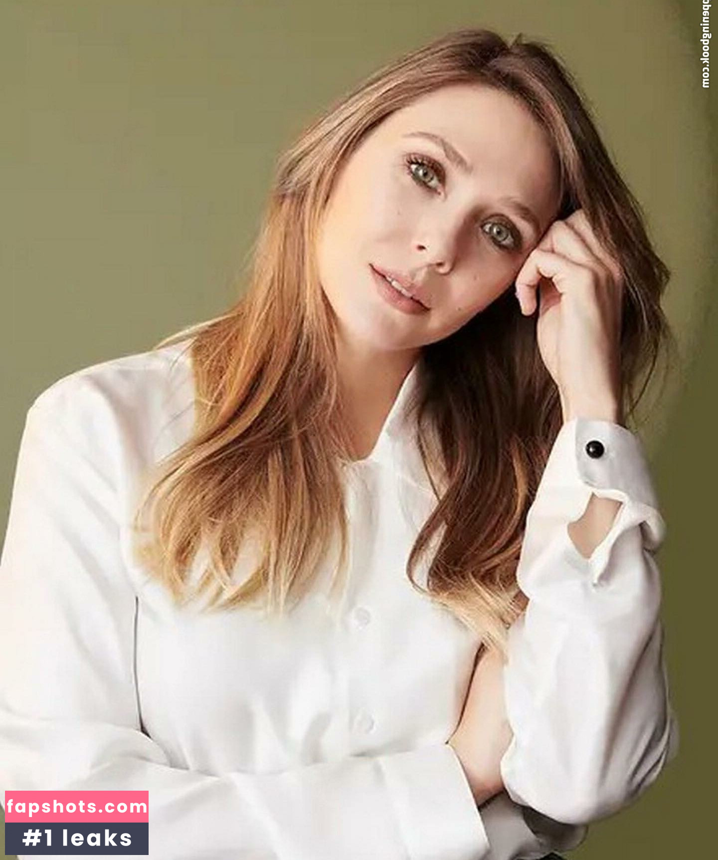 Elizabeth Olsen Nude Leaks OnlyFans Photos #792 - LeakJerk