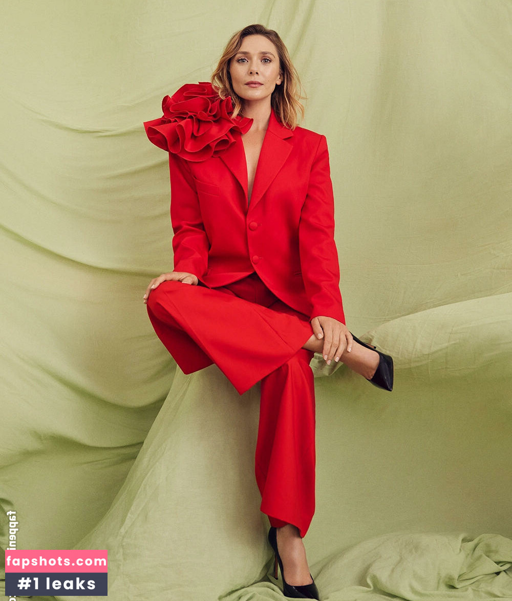 Elizabeth Olsen Nude Leaks OnlyFans Photos #809 - LeakJerk