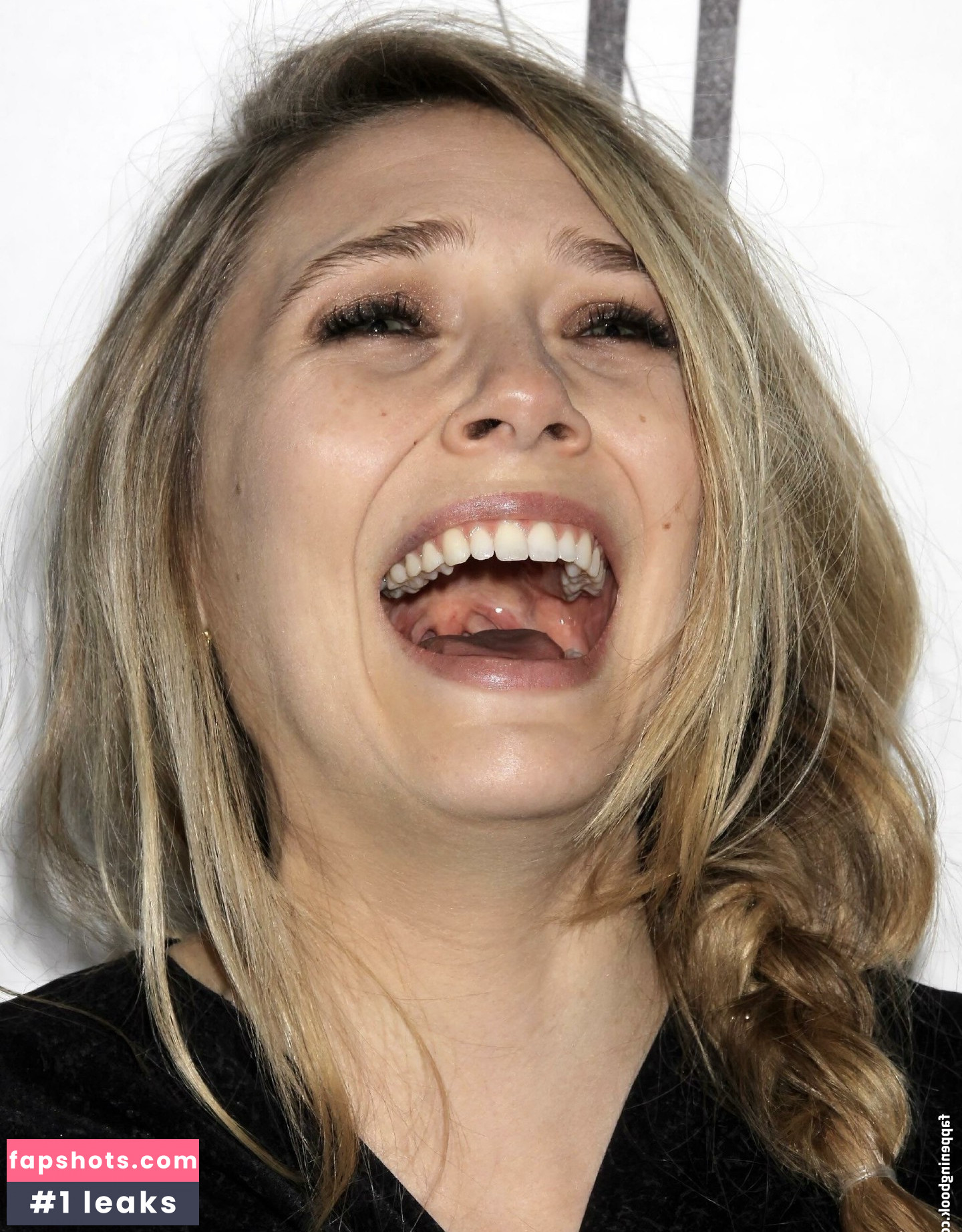 Elizabeth Olsen Nude Leaks OnlyFans Photos #866 - LeakJerk