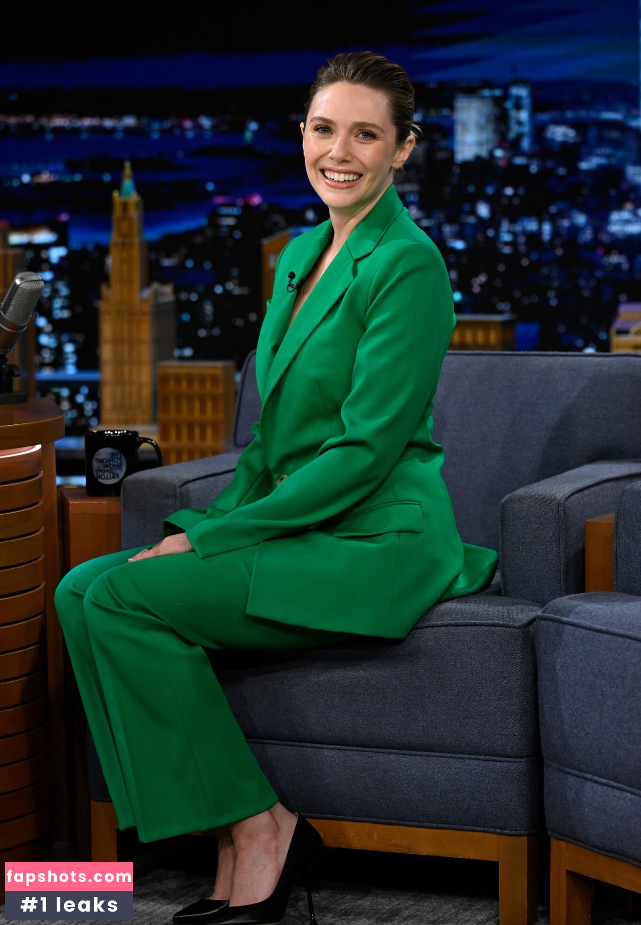 Elizabeth Olsen Nude Leaks OnlyFans Photos #884 - LeakJerk