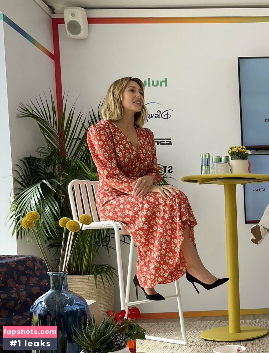 Elizabeth Olsen Nude Leaks OnlyFans Photos #904 - LeakJerk