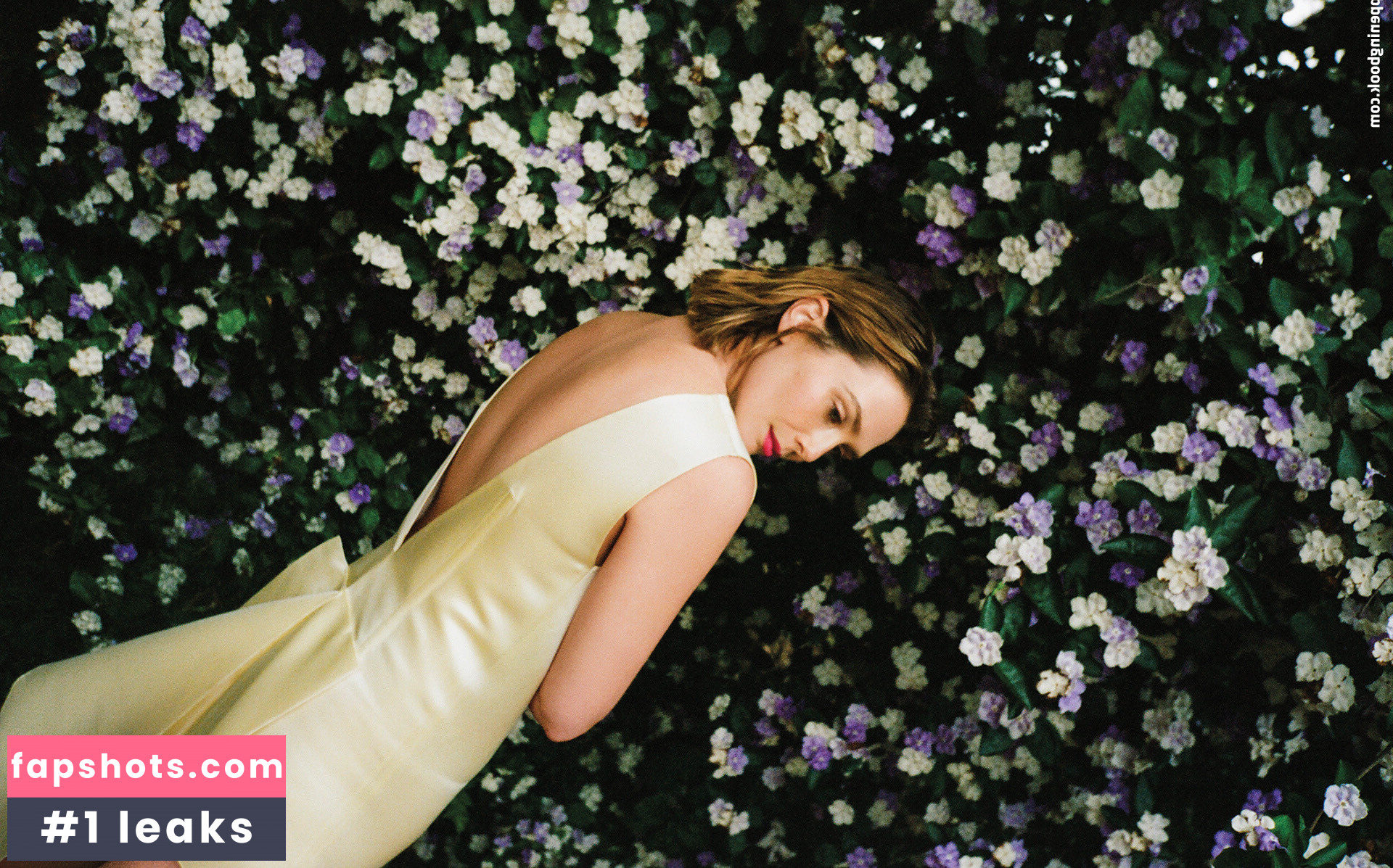 Elizabeth Olsen Nude Leaks OnlyFans Photos #955 - LeakJerk