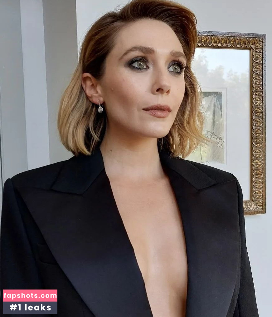 Elizabeth Olsen Nude Leaks OnlyFans Photos #957 - LeakJerk