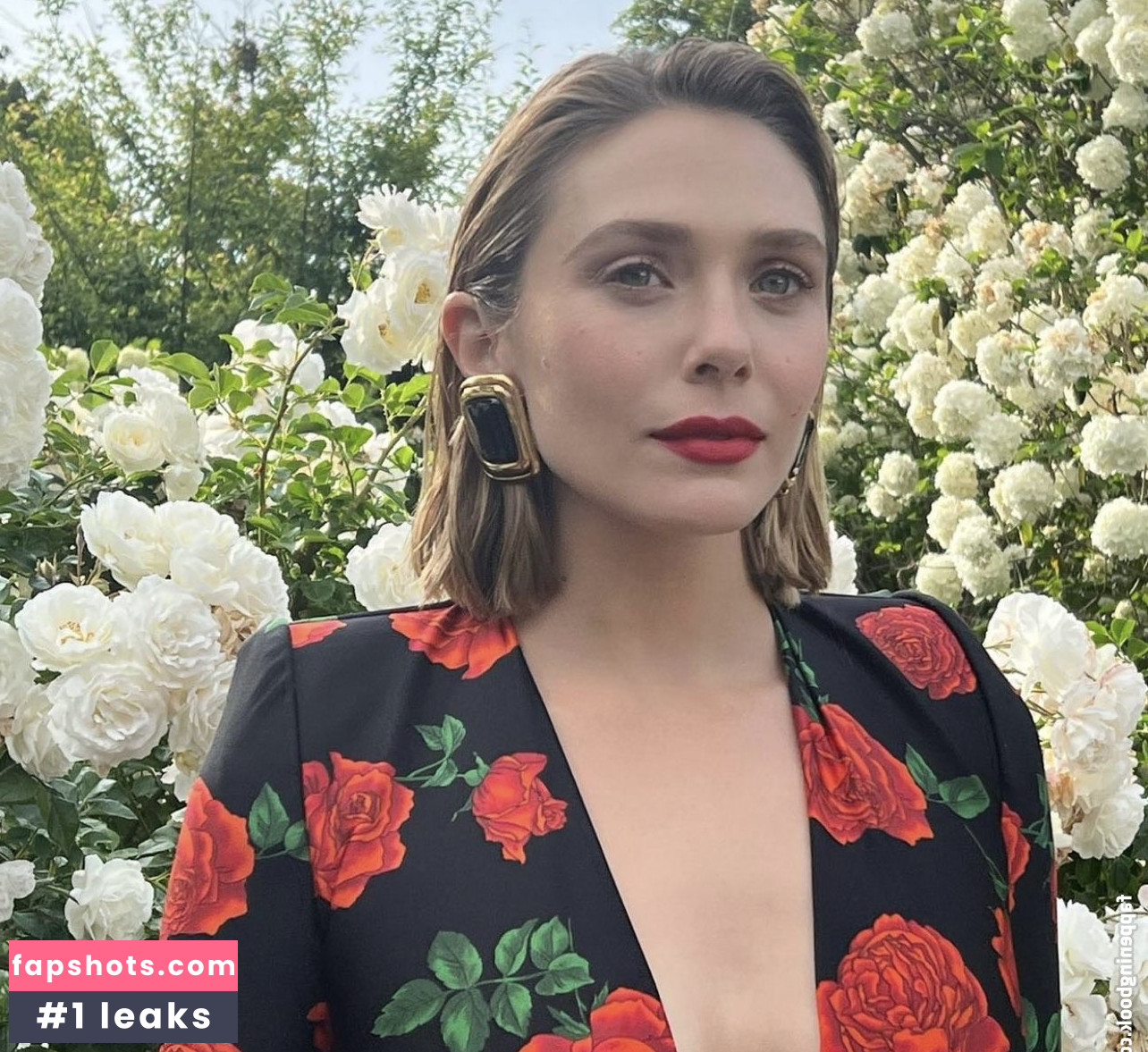 Elizabeth Olsen Nude Leaks OnlyFans Photos #964 - LeakJerk