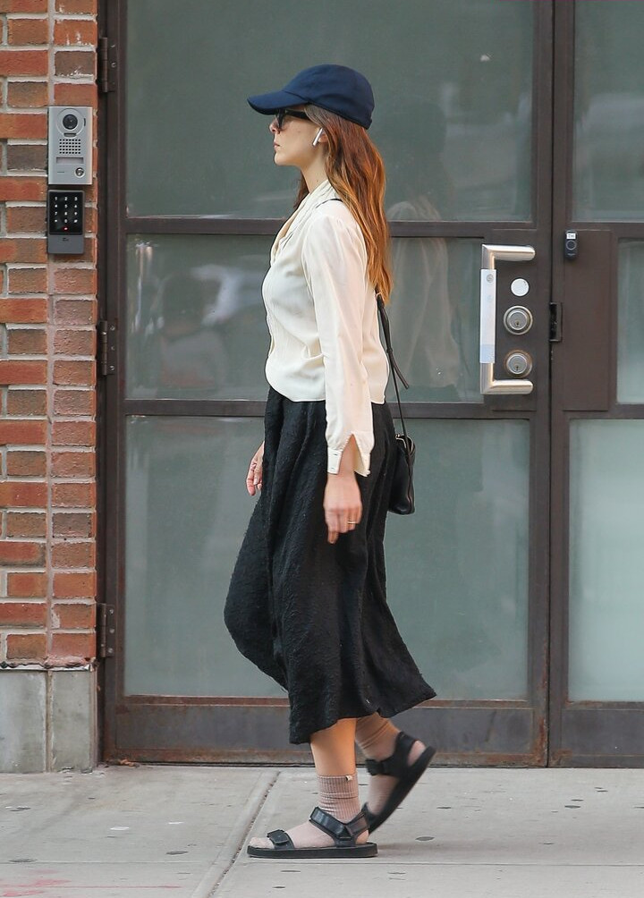 elizabeth-olsen Nude Leaks OnlyFans Photos #519 - LeakJerk