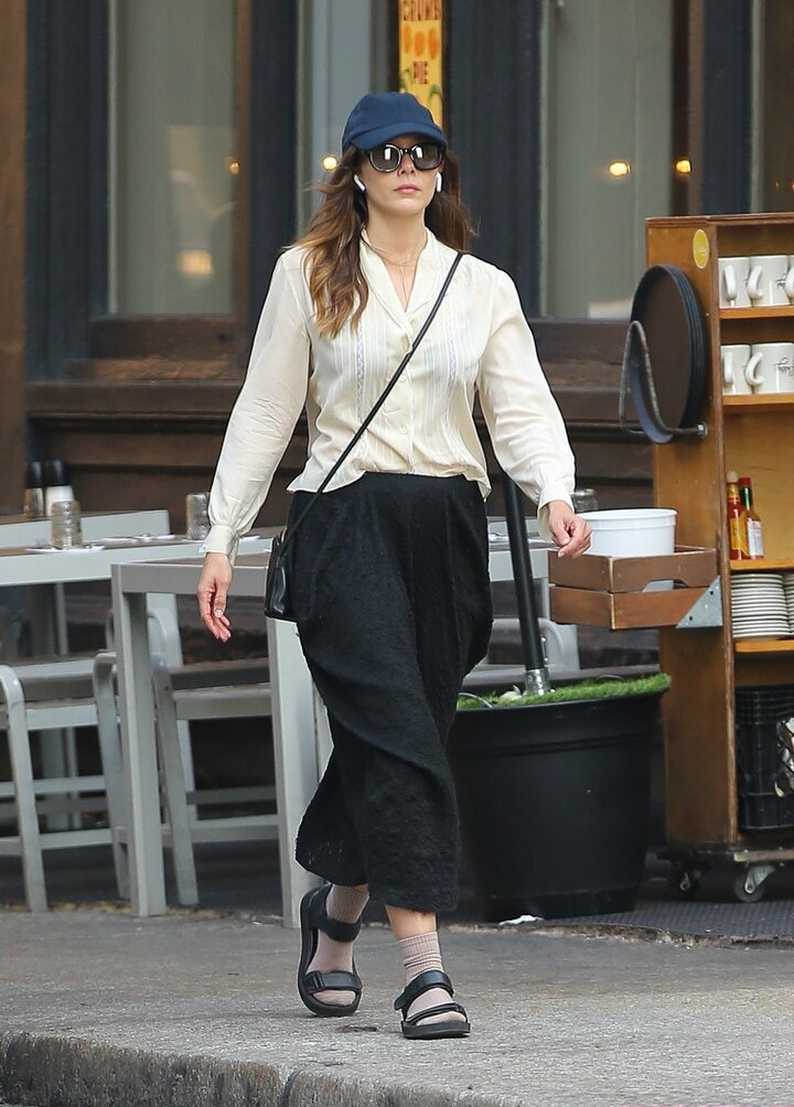 elizabeth-olsen Nude Leaks OnlyFans Photos #527 - LeakJerk