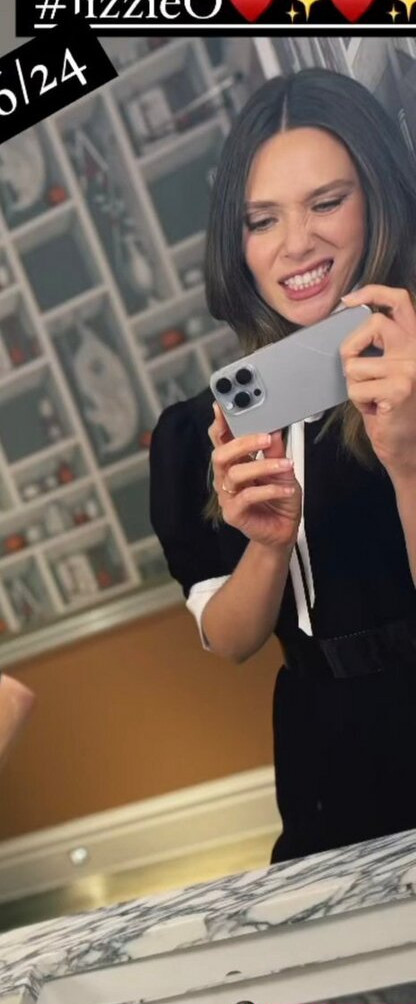 elizabeth-olsen gallery photo #532