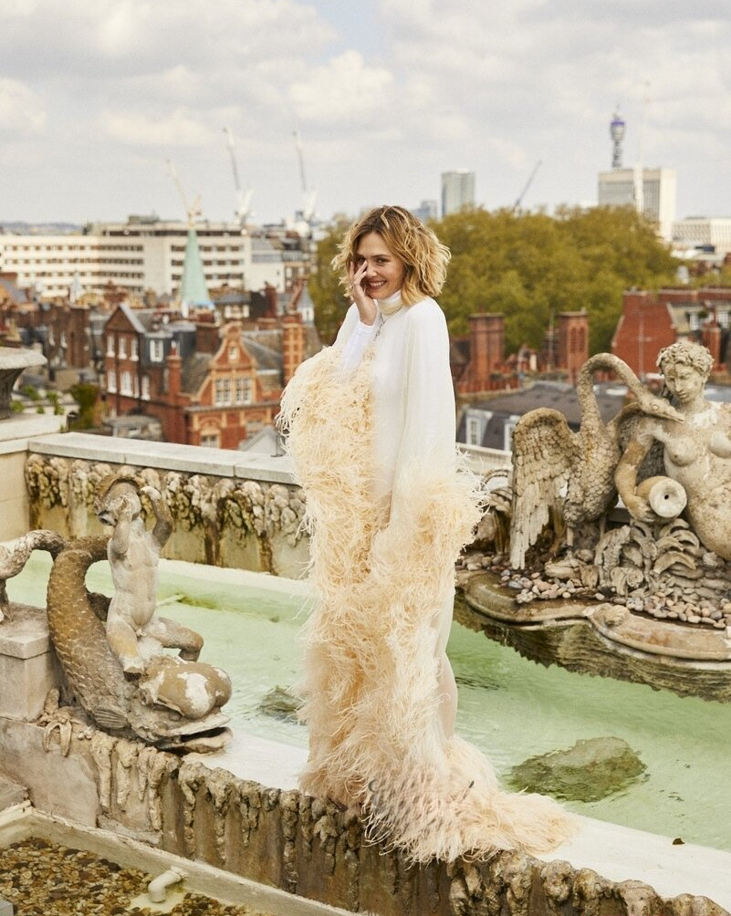 elizabeth-olsen gallery photo #590