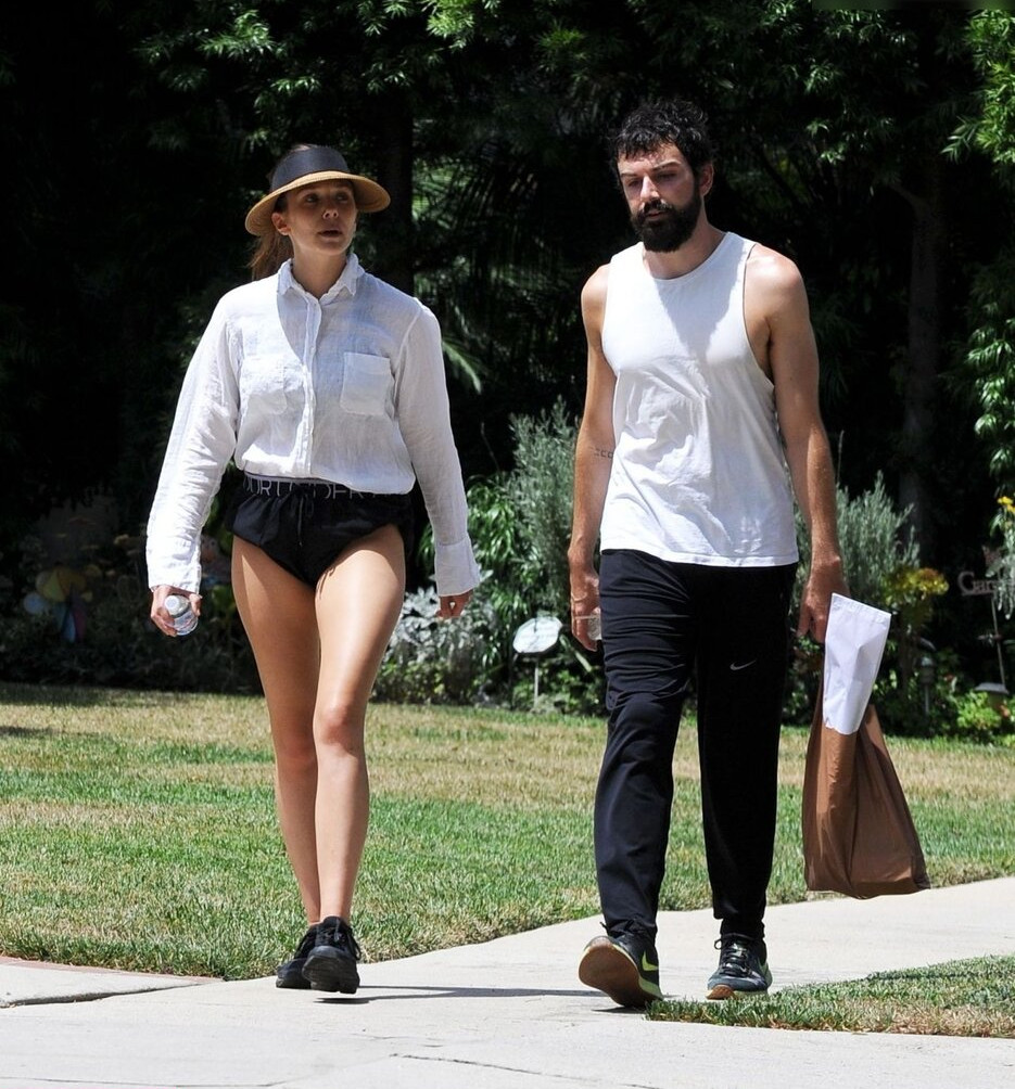 elizabeth-olsen gallery photo #669