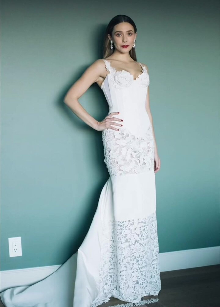 elizabeth-olsen gallery photo #683