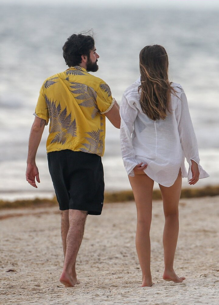 elizabeth-olsen gallery photo #724