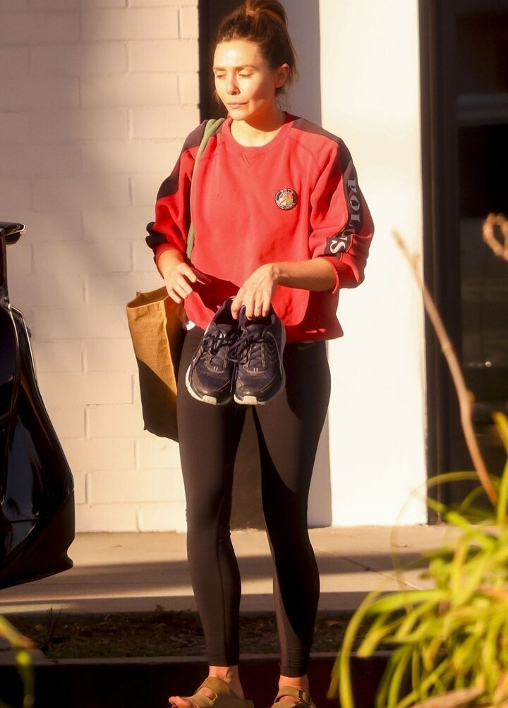 elizabeth-olsen gallery photo #770