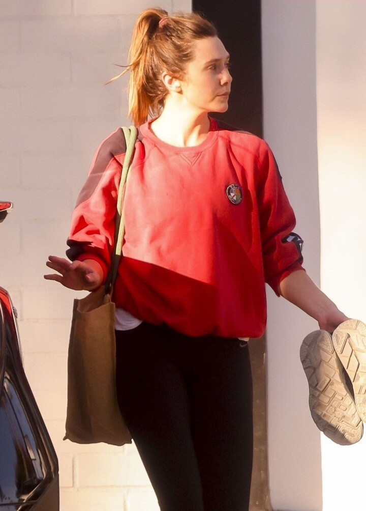 elizabeth-olsen gallery photo #772