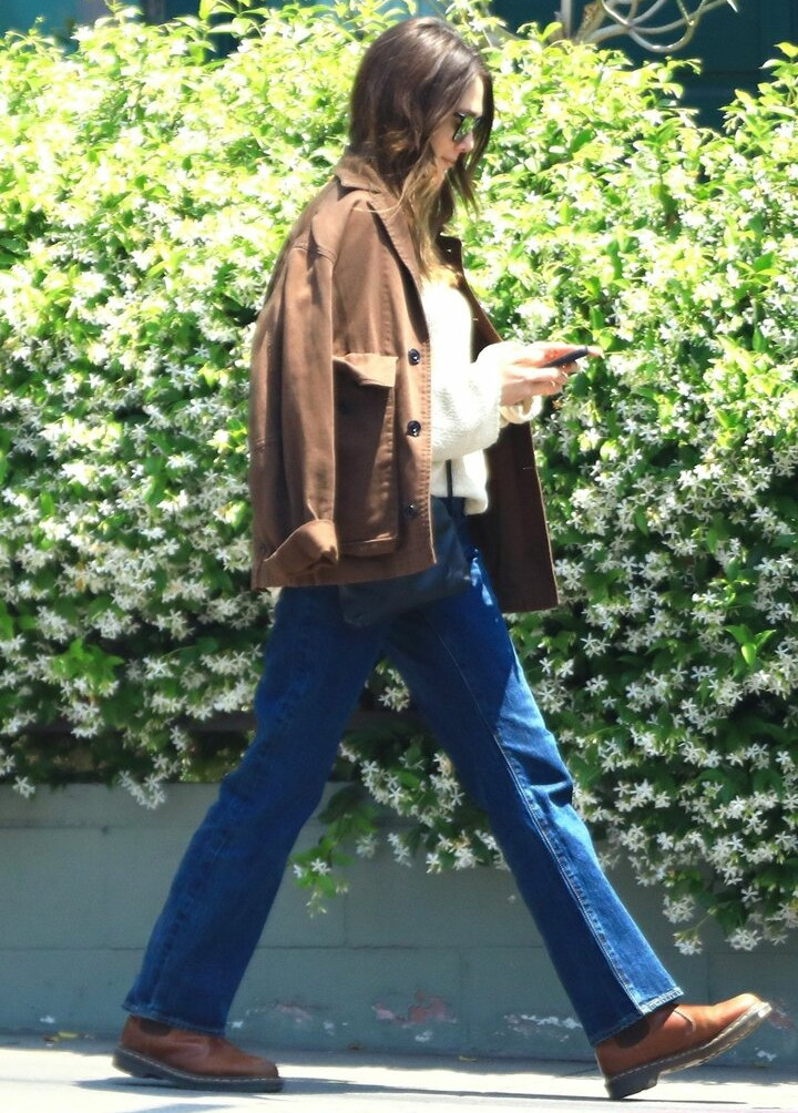 elizabeth-olsen gallery photo #967