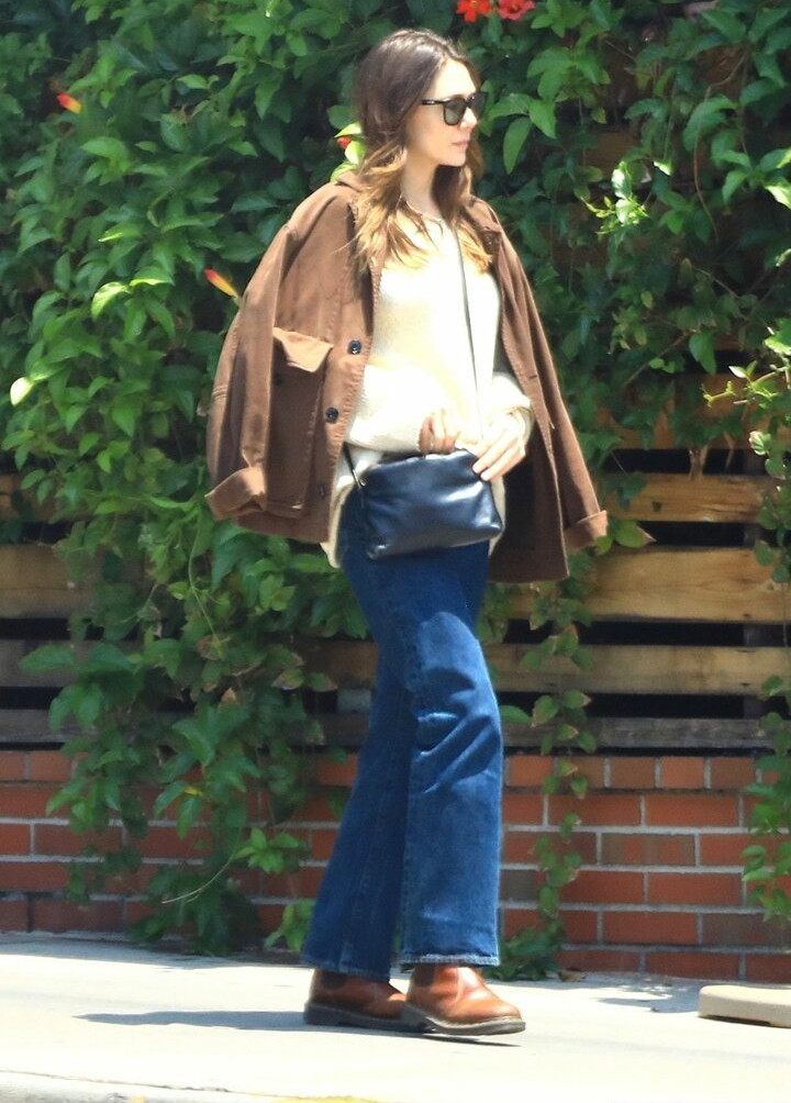 elizabeth-olsen gallery photo #969