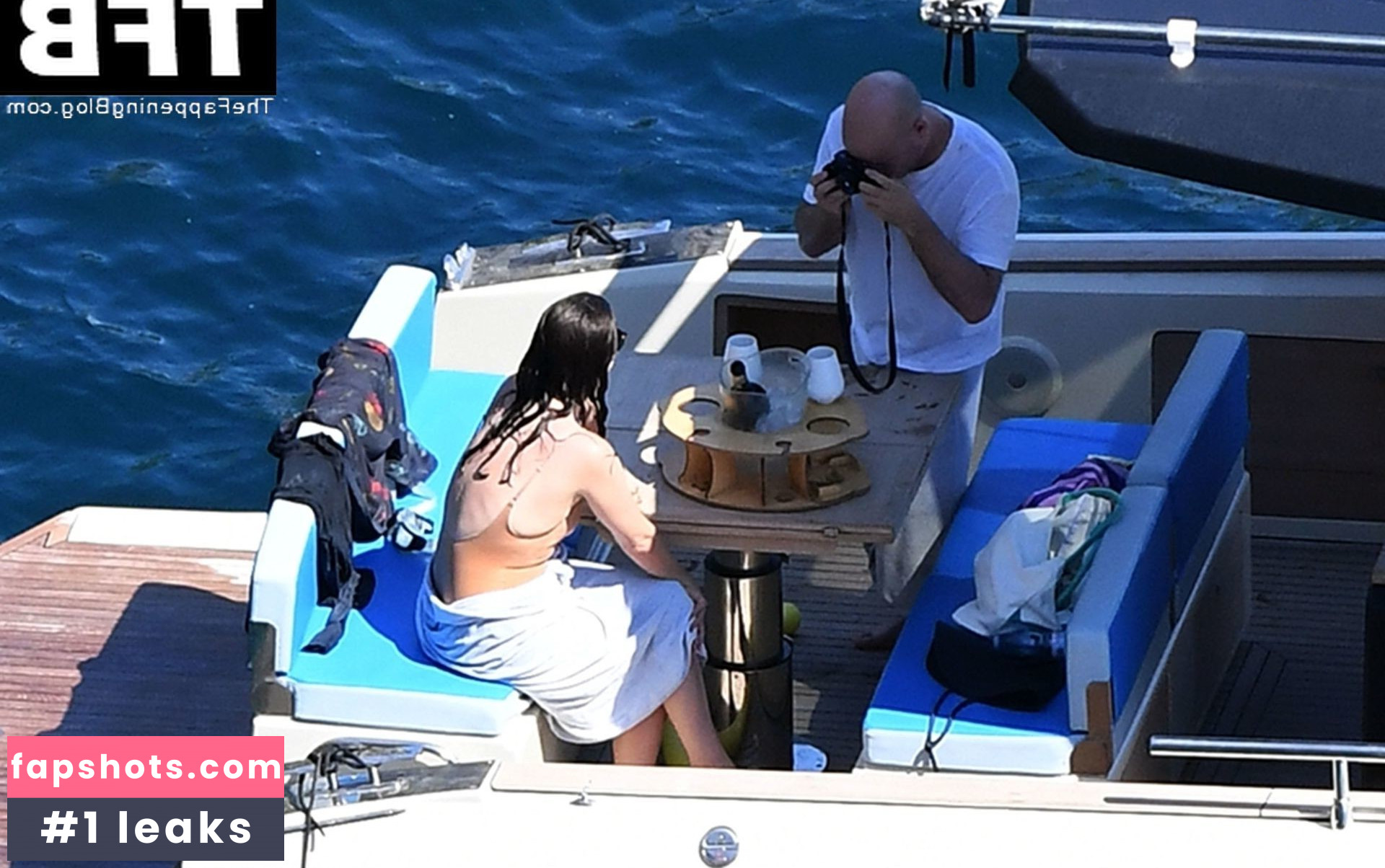 Elizabeth Reaser gallery photo #14