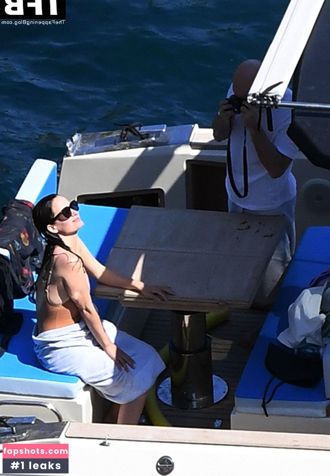 Elizabeth Reaser gallery photo #16