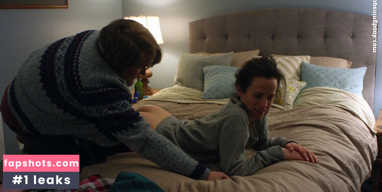 Elizabeth Reaser gallery photo #3