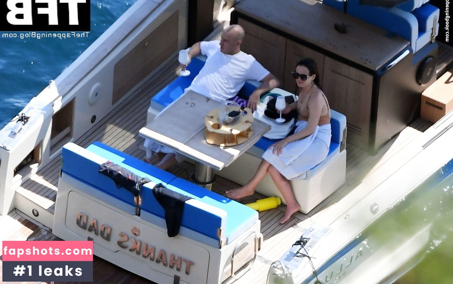 Elizabeth Reaser gallery photo #47