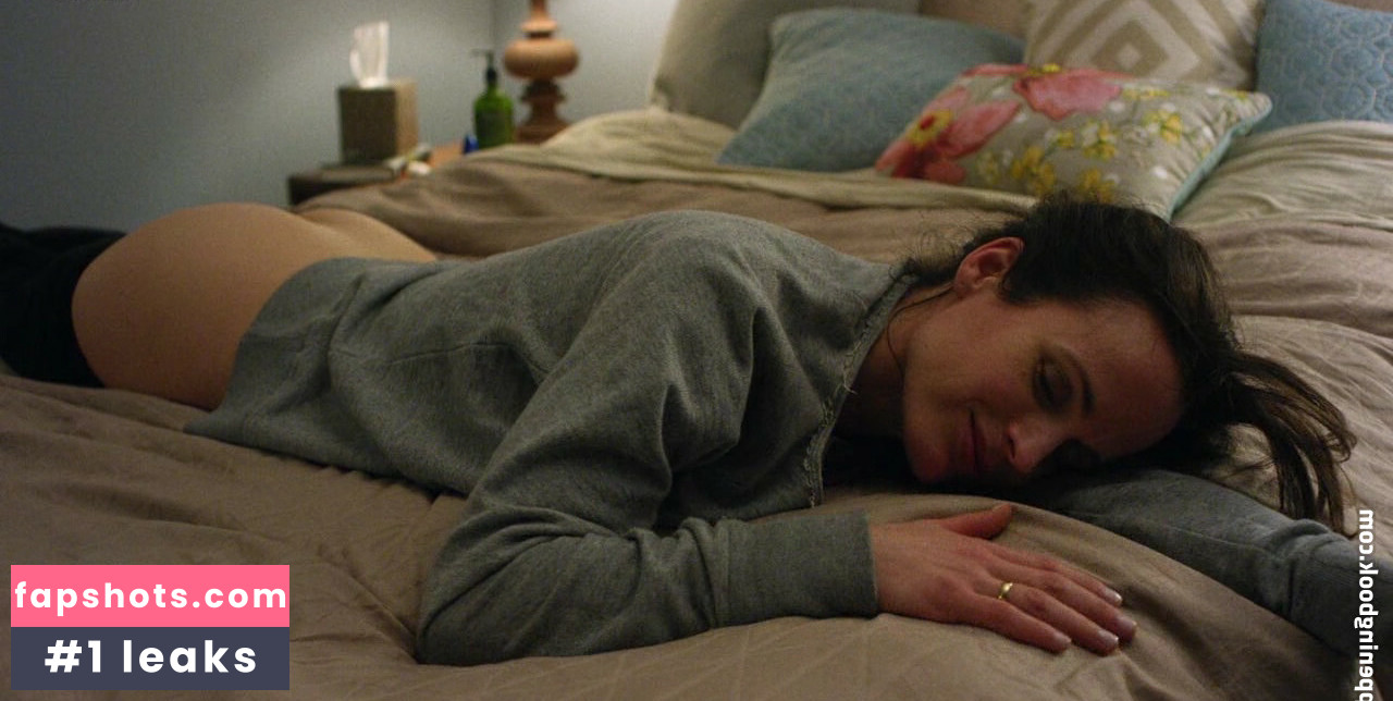 Elizabeth Reaser gallery photo #6