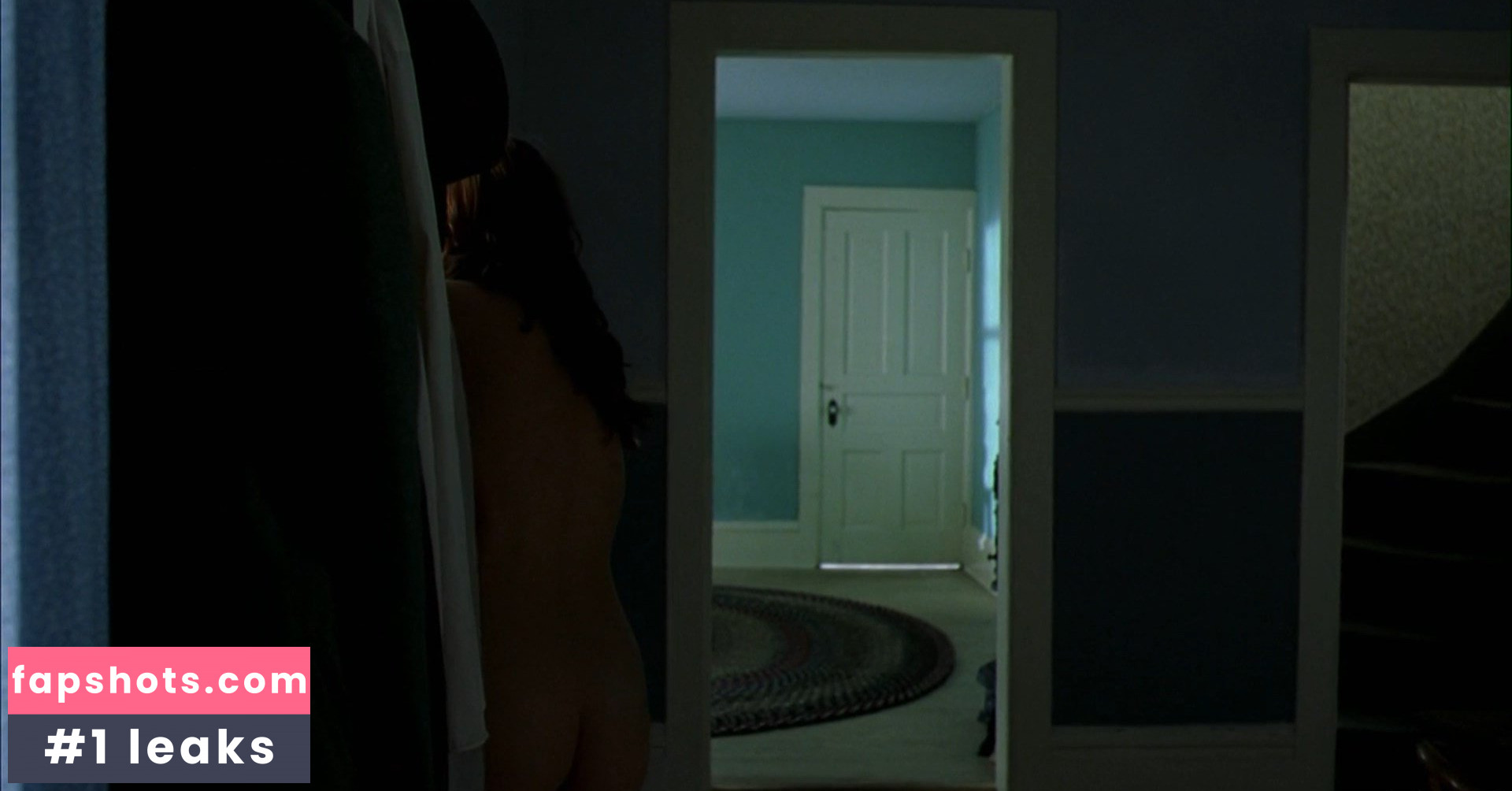 Elizabeth Reaser gallery photo #57